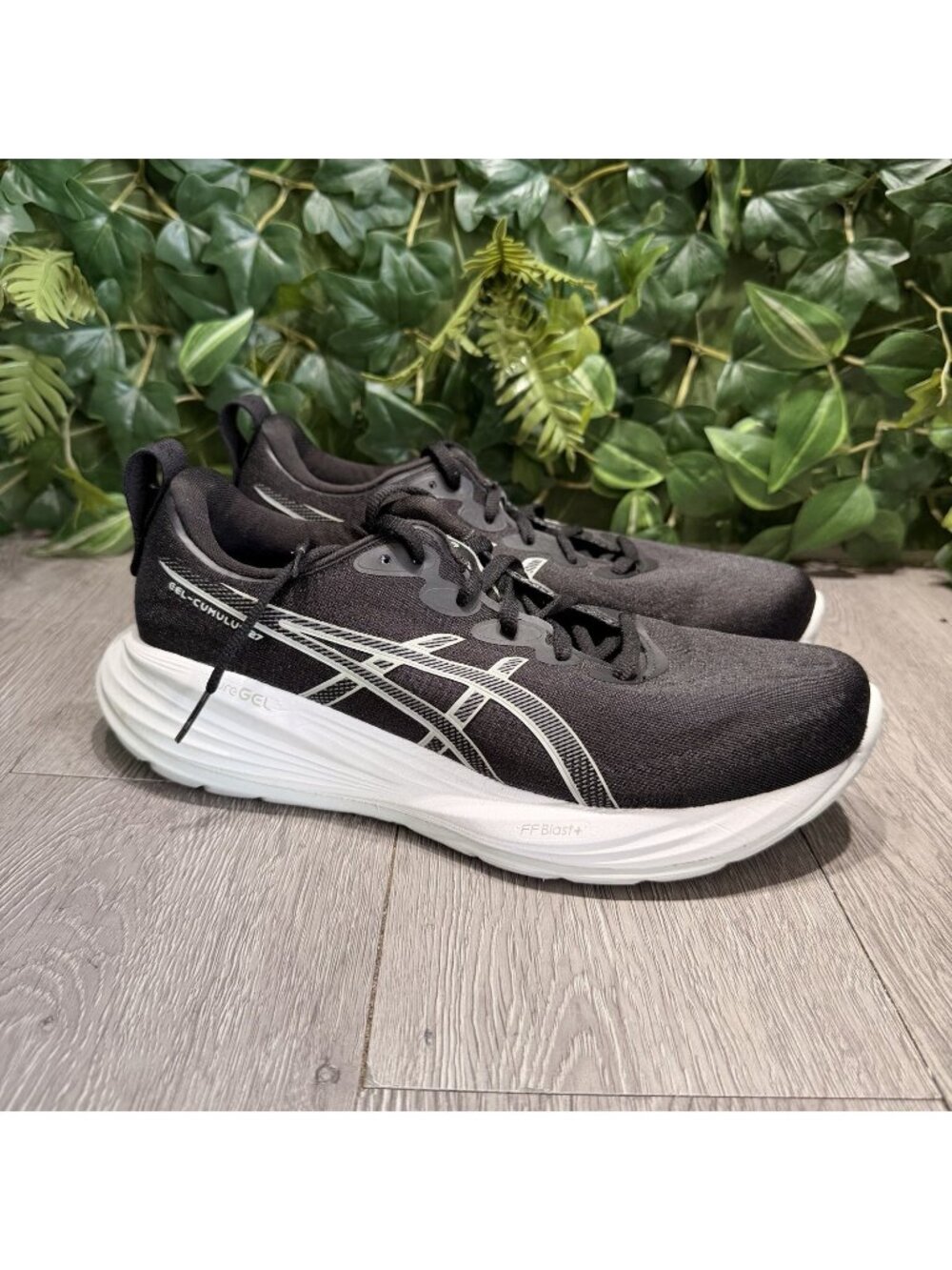 Asics Gel Cumulus 27 White Black Road Running Cushioned Shoes Women 10.5